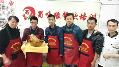 成都學缽缽雞培訓哪家好？