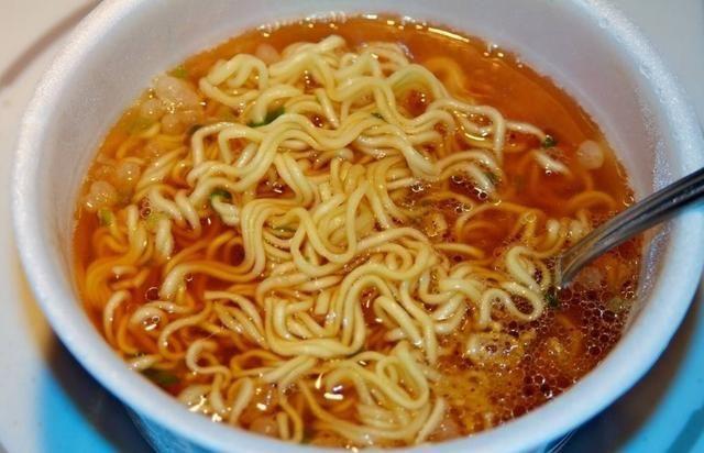 這四種早餐別再給孩子吃，特別是第二種