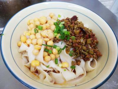 川味面食技術做法哪里一對一培訓？高湯的熬制方法