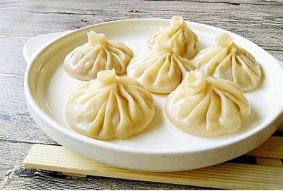 灌湯包培訓哪里滋味好?皮薄透亮，湯多餡飽