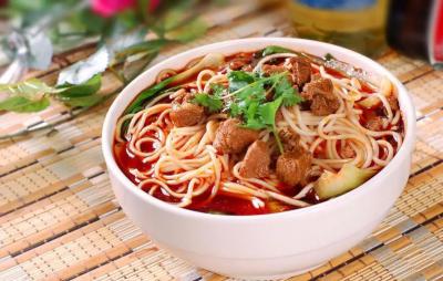 牛肉面食技術培訓學校哪里好？蜀味緣不會限制學員材料